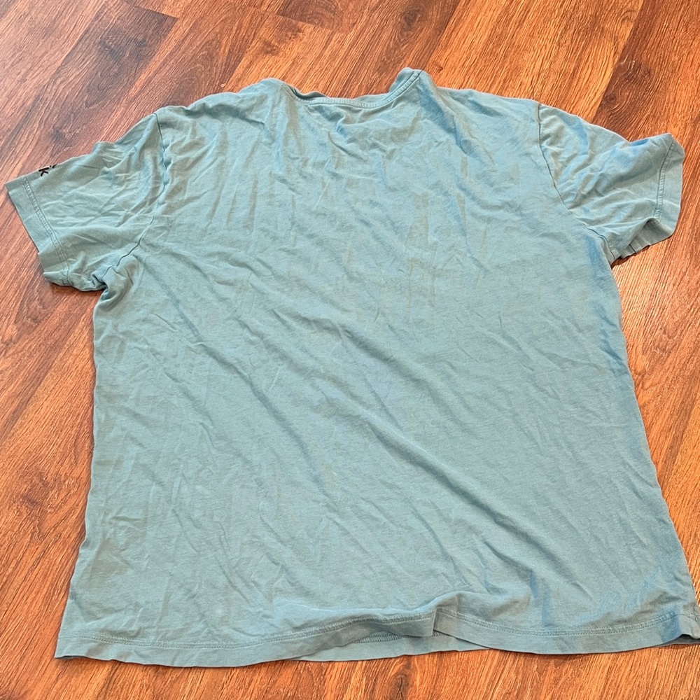 Reebok Men's Teal Graphic Tee - Picture 8 of 8